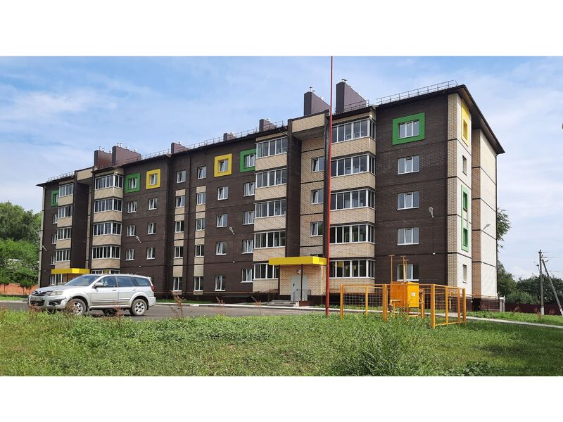 Многоквартирный жилой дом по ул. 25 лет Октября, дом 15 в г. Семилуки, Семилукского района Воронежской области.